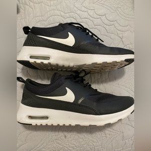 Nike Air Max Theta Shoes